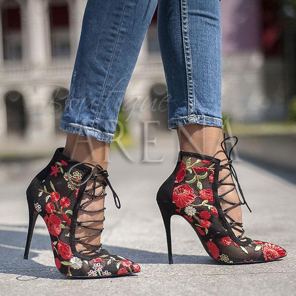 Modele de pantofi de dama senzationali cu tocuri cui online